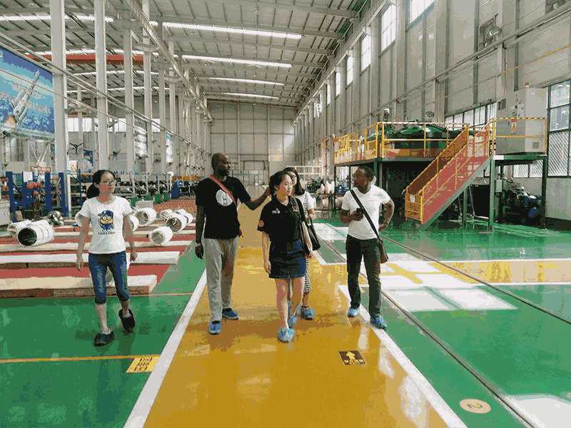 Rwandan Customers Visited Our Factory To Order Oil-Immersed Transformers