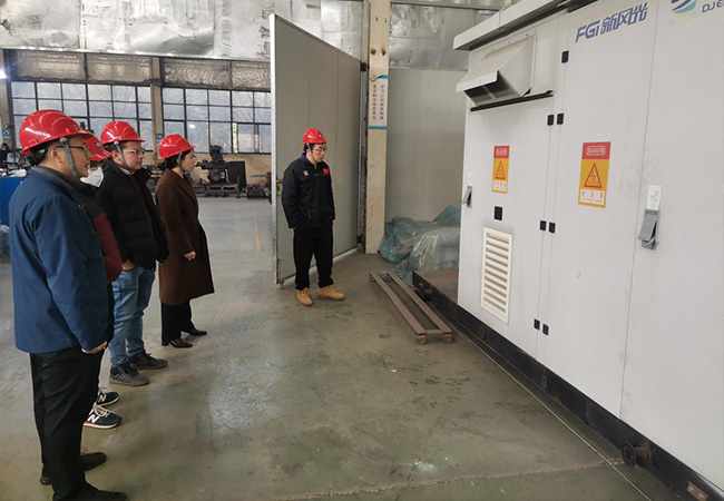 Colombian Customers Inspect Photovoltaic Box-Type Transformer Factory